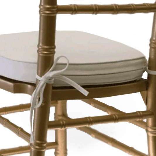 A white cushion designed for Chiavari chairs